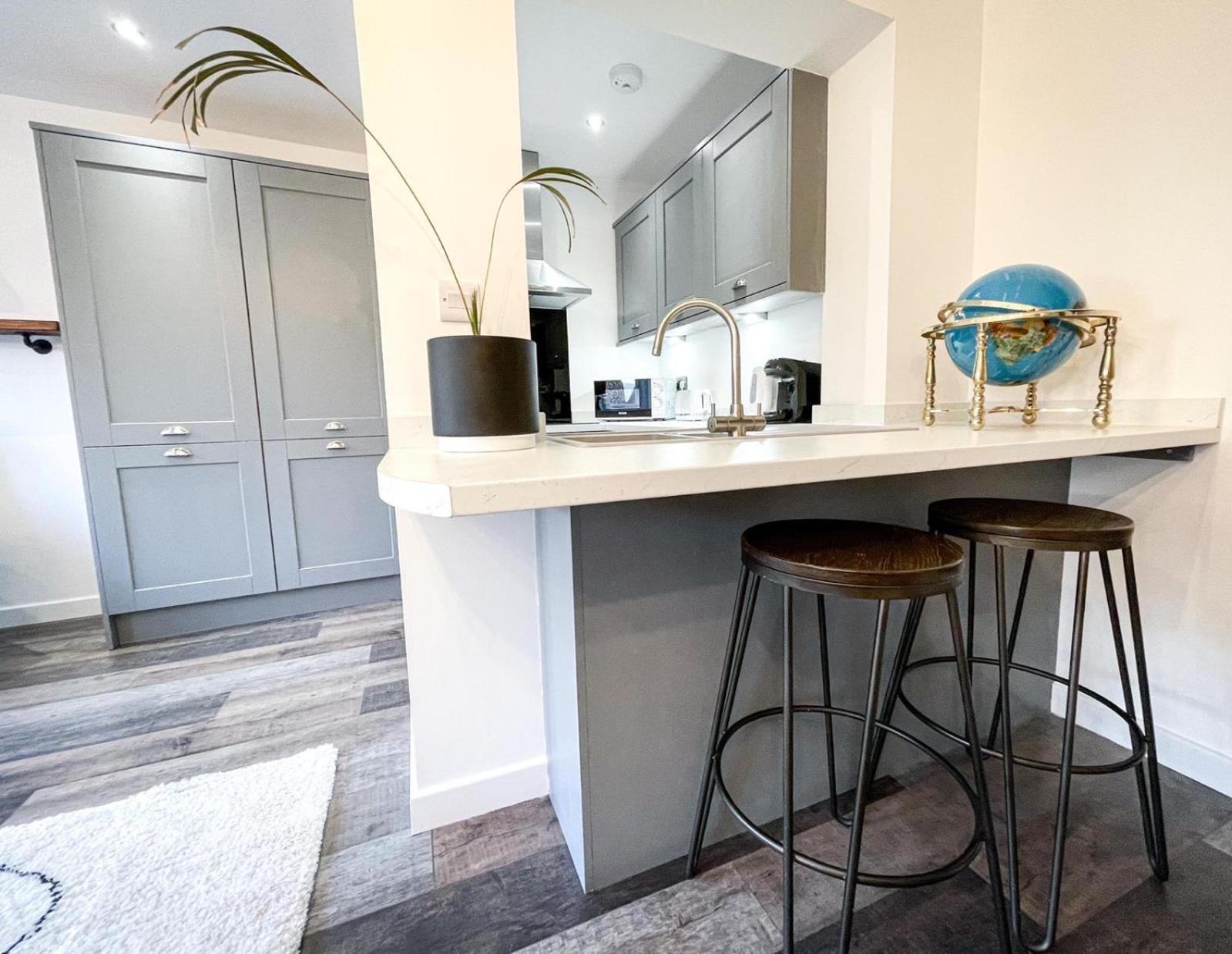 Juliet Beautiful 1 Bedroom, Central, Modern Space. 达灵顿 外观 照片
