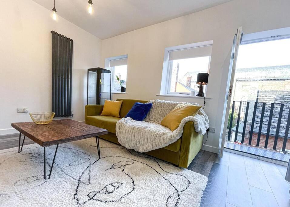 Juliet Beautiful 1 Bedroom, Central, Modern Space. 达灵顿 外观 照片