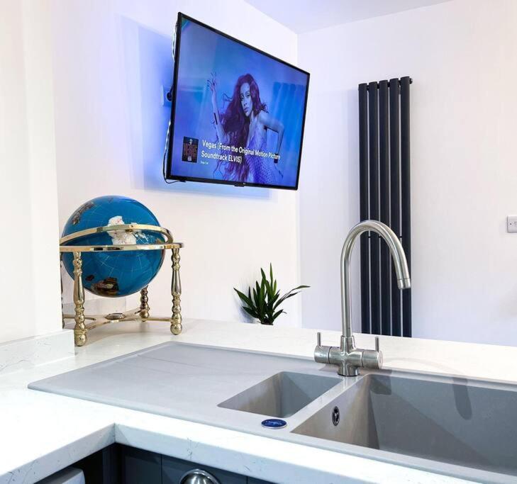Juliet Beautiful 1 Bedroom, Central, Modern Space. 达灵顿 外观 照片